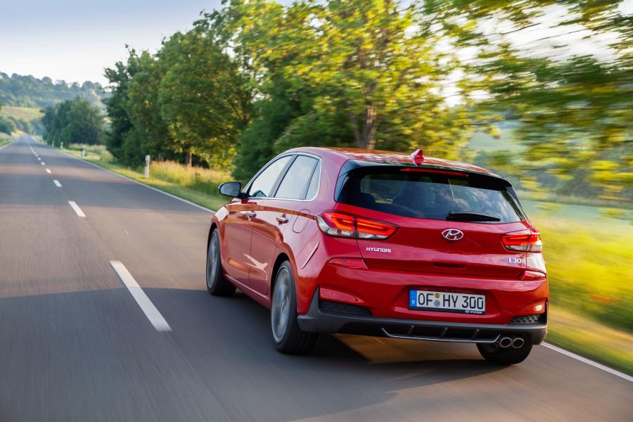  Hyundai i30 N Line (PD) 2018 года  (WW) (фото 9 из 40)